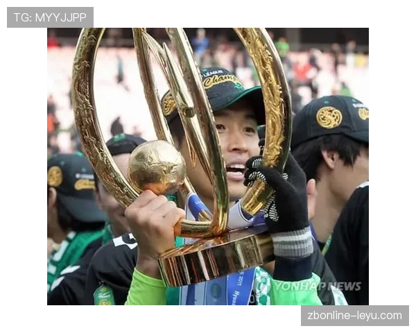 全北现代强势反弹,力克劲敌重返K联赛榜首 全北现代强势反弹,力克劲敌重返K联赛榜首