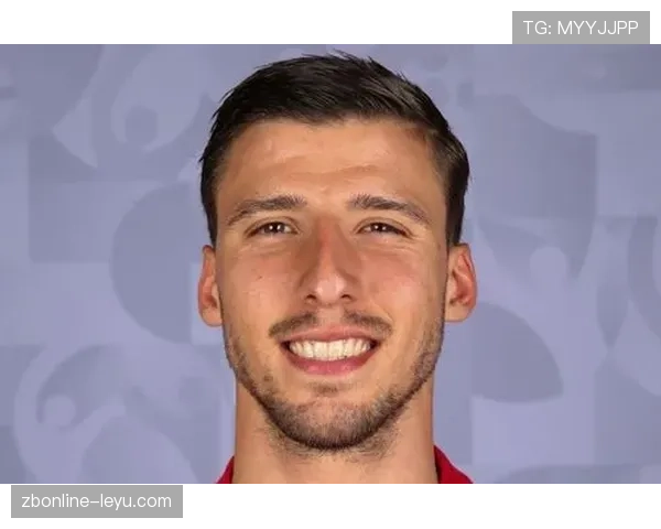 鲁本·迪亚斯关键表现助球队晋级,球迷盛赞其出色发挥